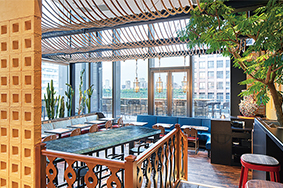 Molé TAQUERIA Y BAR店内