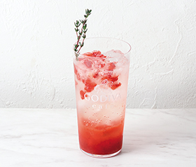 ストロベリー＆カカオフルーツソーダ